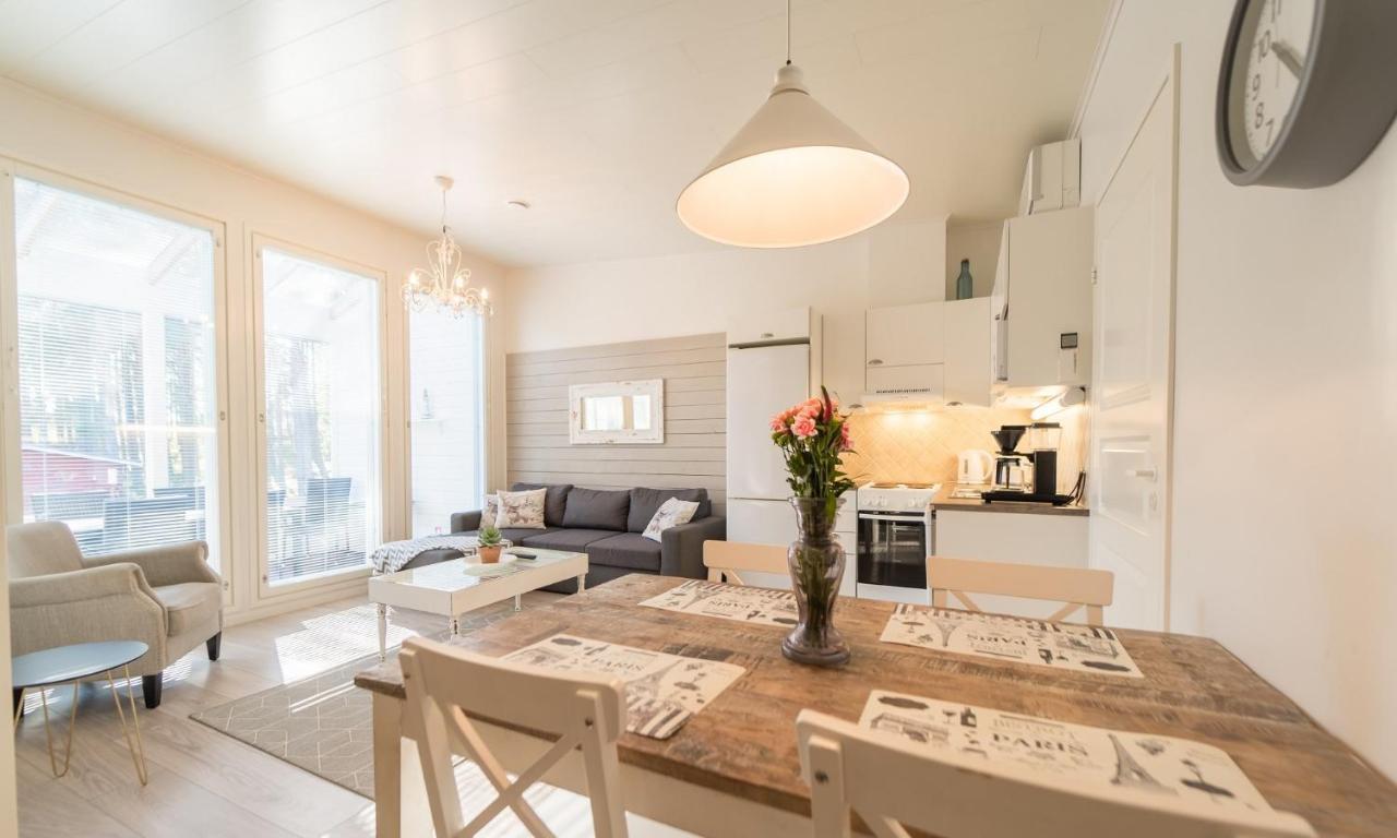 Jaekaelaetie Apartments By Hiekka Booking Kalajoki Exteriér fotografie